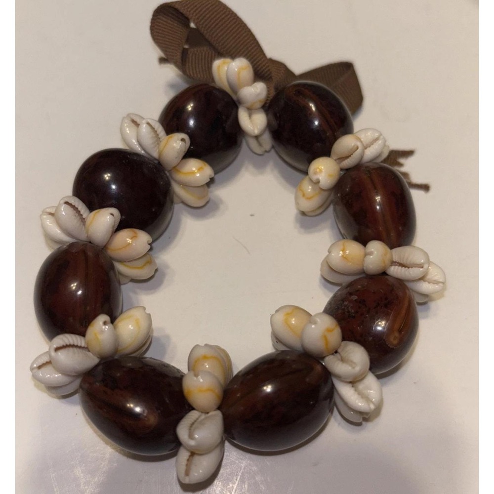 Vintage Kukui Nut Sea Shell Stretch Bracelets Hawaii Souvenir Tropical Tiki Hula